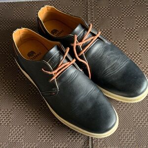 Grizzleez Black and Tan Men's Shoes
Never worn